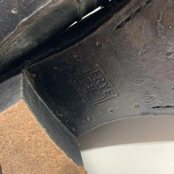 Frye Malorie Knotted Short Heeled Leather Boots Booties Buckle Black 7.5 - Picture 10 of 12